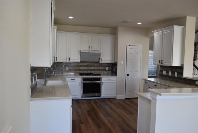 6122 Terrell Hills Drive, Richmond, TX 77469