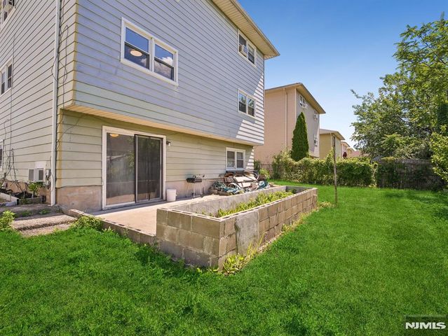 436 Sylvan Street, Saddle Brook, NJ 07663