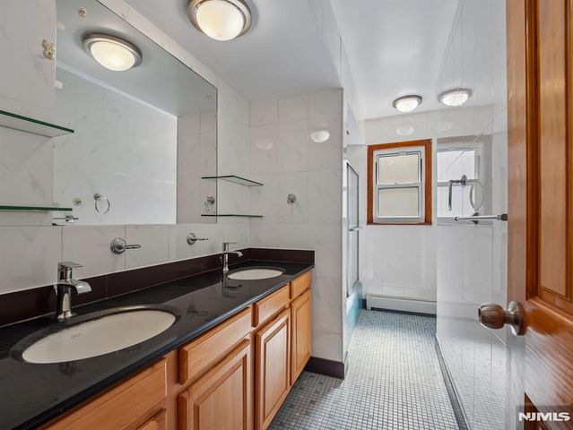 436 Sylvan Street, Saddle Brook, NJ 07663