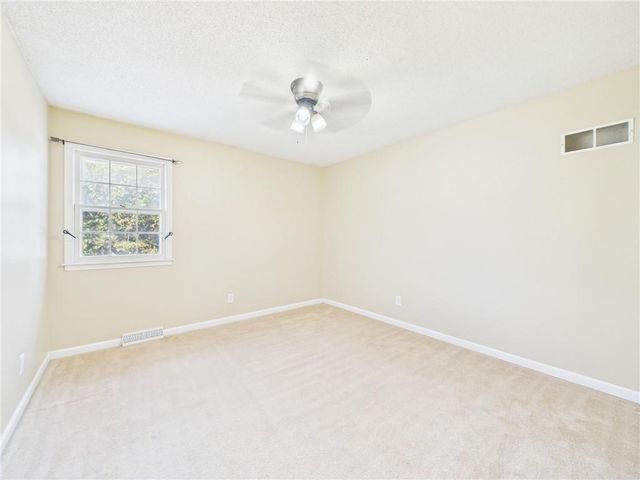 90 Grandview Drive, Warrensburg, MO 64093