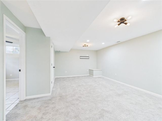 90 Grandview Drive, Warrensburg, MO 64093