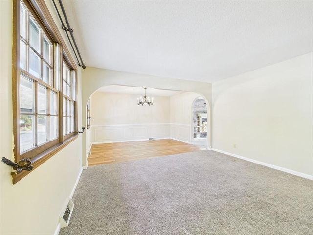 90 Grandview Drive, Warrensburg, MO 64093