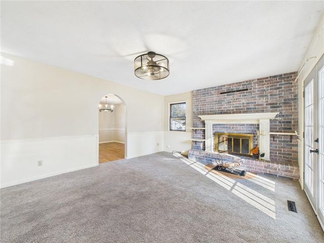 90 Grandview Drive, Warrensburg, MO 64093