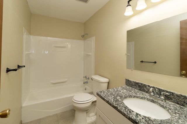 12405 Tamarack Street NW, Coon Rapids, MN 55448
