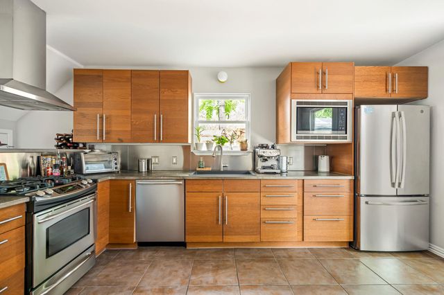 2202 Garden ST, Austin, TX 78702