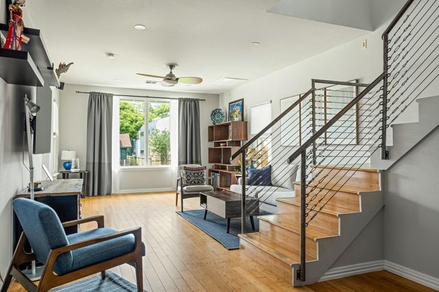 2202 Garden ST, Austin, TX 78702