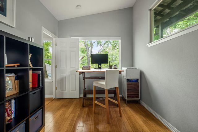 2202 Garden ST, Austin, TX 78702