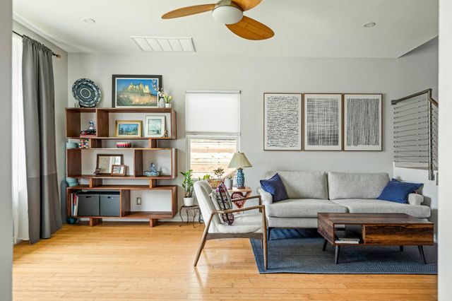2202 Garden ST, Austin, TX 78702