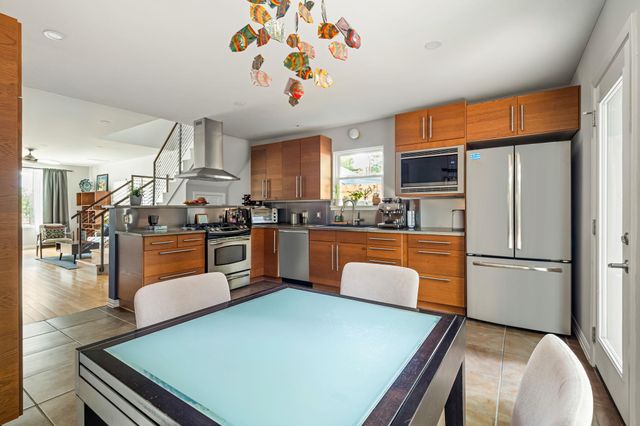 2202 Garden ST, Austin, TX 78702