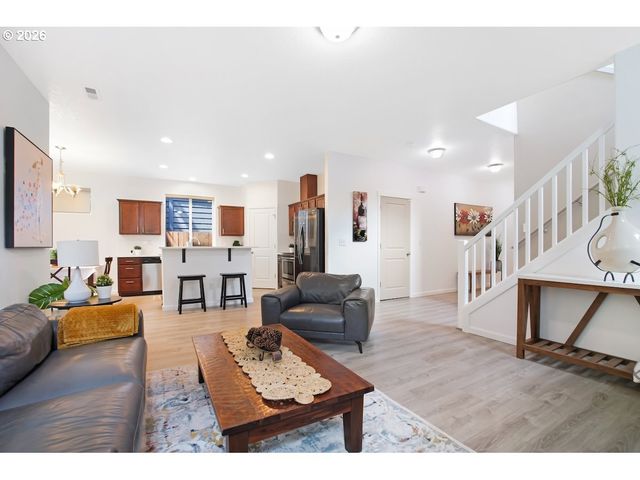 17732 Sw JOHNSON St, Beaverton, OR 97003