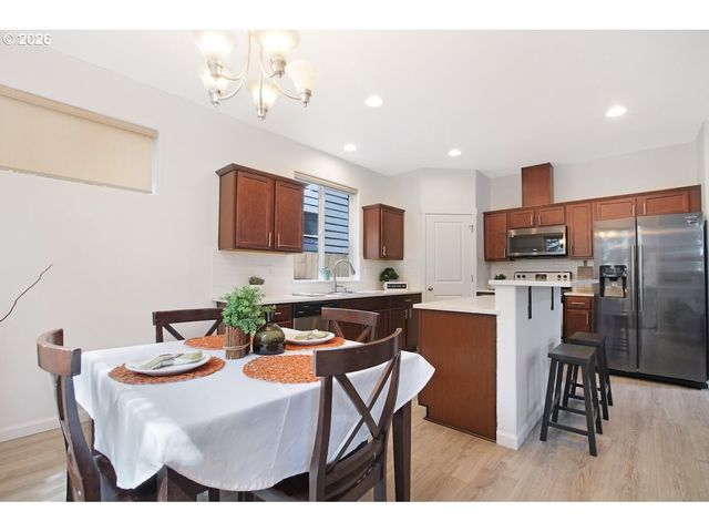 17732 Sw JOHNSON St, Beaverton, OR 97003