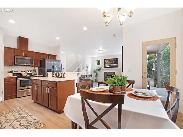 17732 Sw JOHNSON St, Beaverton, OR 97003