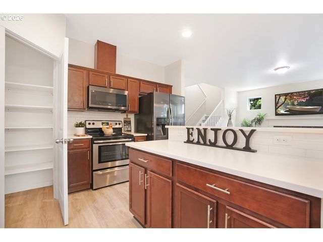 17732 Sw JOHNSON St, Beaverton, OR 97003