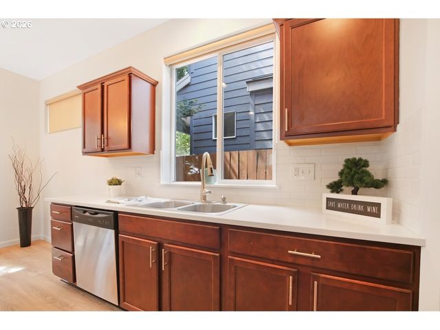 17732 Sw JOHNSON St, Beaverton, OR 97003