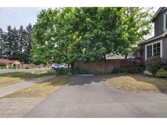 17732 Sw JOHNSON St, Beaverton, OR 97003