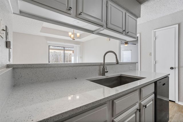 2508 Summer Place Drive, Arlington, TX 76014