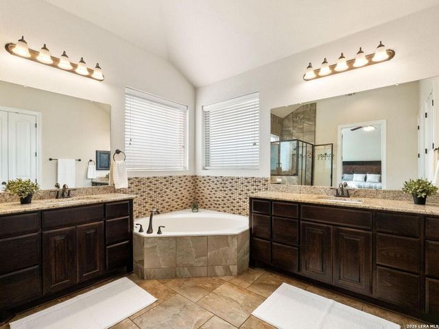 27211 Smokey Chase, Boerne, TX 78015
