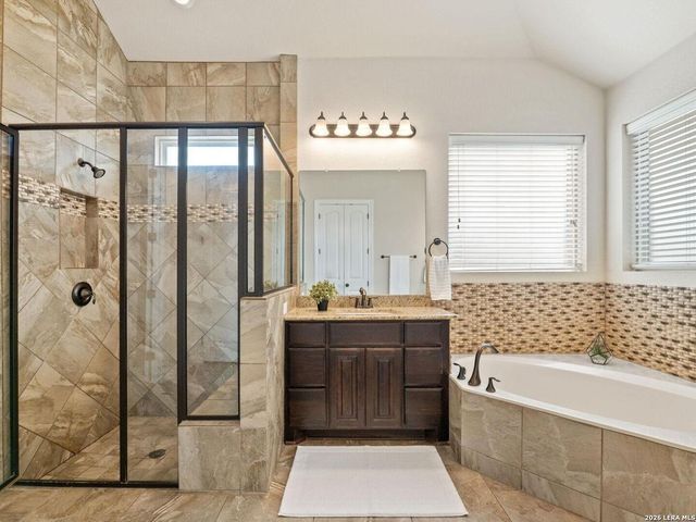 27211 Smokey Chase, Boerne, TX 78015