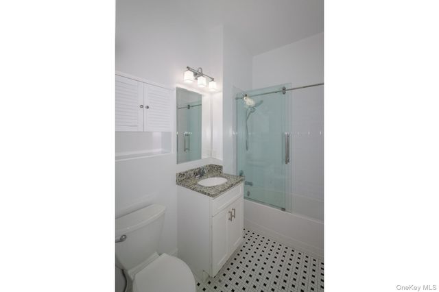 2 Union Place 3F, Huntington, NY 11743