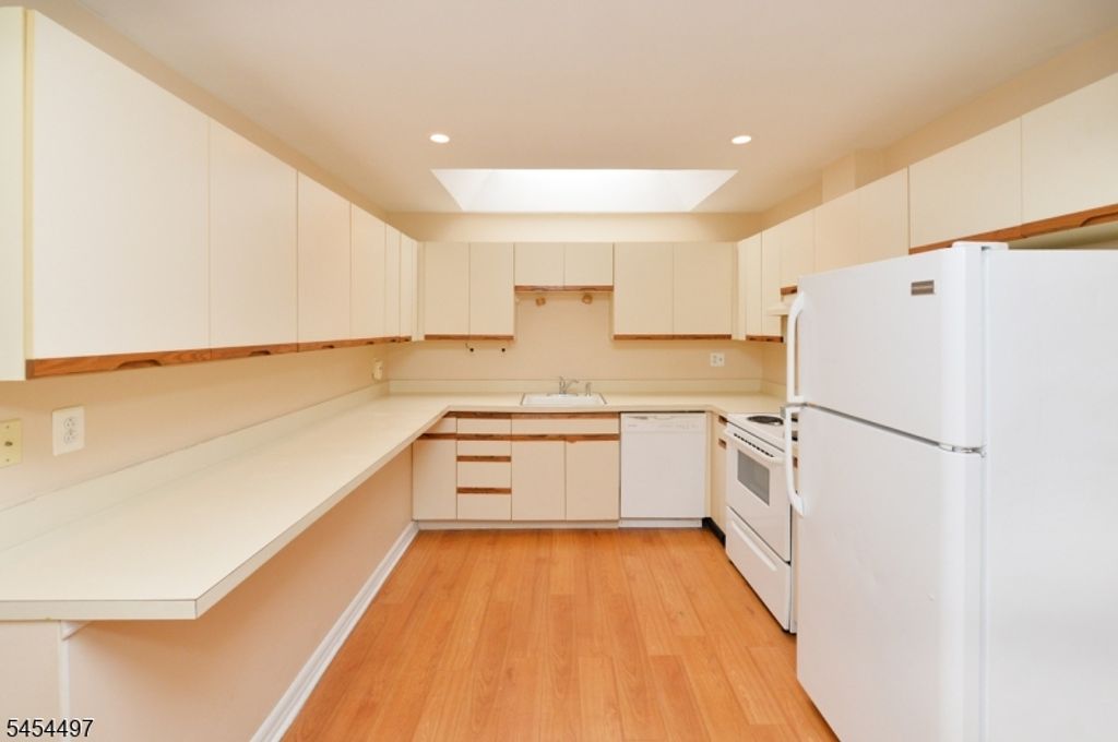 50 May St 112, Hawthorne Boro, NJ 07506 — photo 5