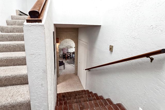 804 Faldas De La Sierra, Santa Fe, NM 87501