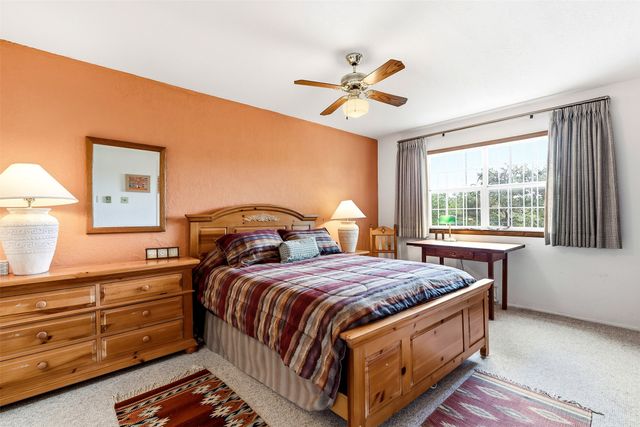 804 Faldas De La Sierra, Santa Fe, NM 87501
