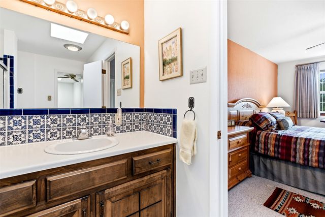 804 Faldas De La Sierra, Santa Fe, NM 87501