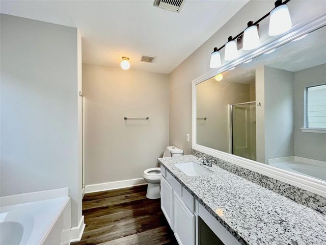 1511 Nichole Woods Drive, Houston, TX 77047