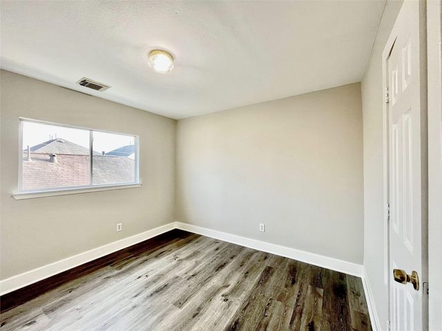 1511 Nichole Woods Drive, Houston, TX 77047