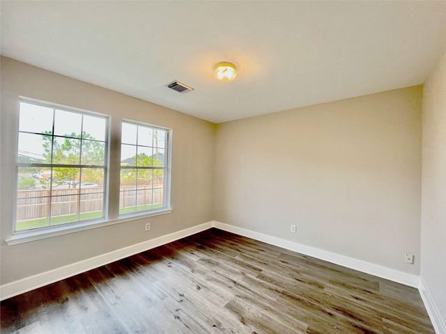 1511 Nichole Woods Drive, Houston, TX 77047