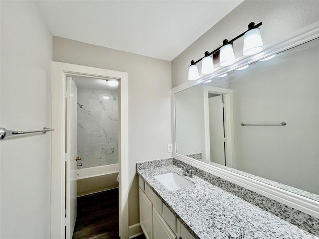 1511 Nichole Woods Drive, Houston, TX 77047