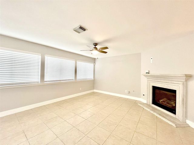 1511 Nichole Woods Drive, Houston, TX 77047