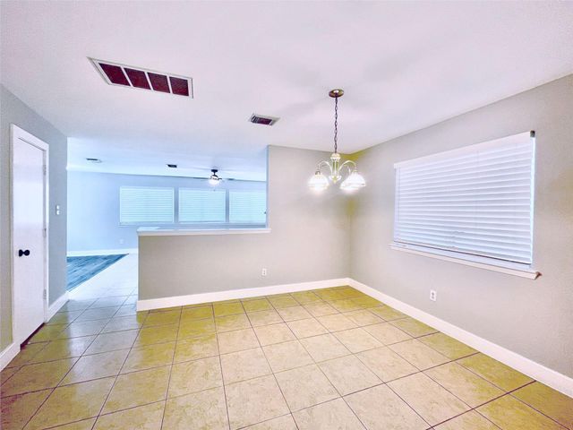 1511 Nichole Woods Drive, Houston, TX 77047