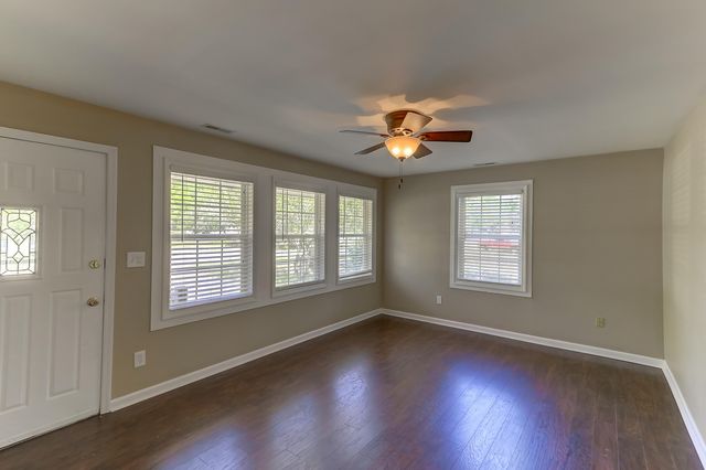 2401 Eagle Drive, Charleston, SC 29406