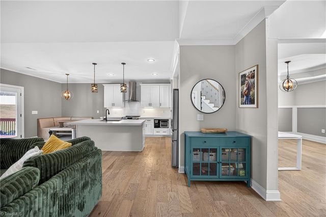 7507 Bentridge Forest Drive, Kernersville, NC 27284