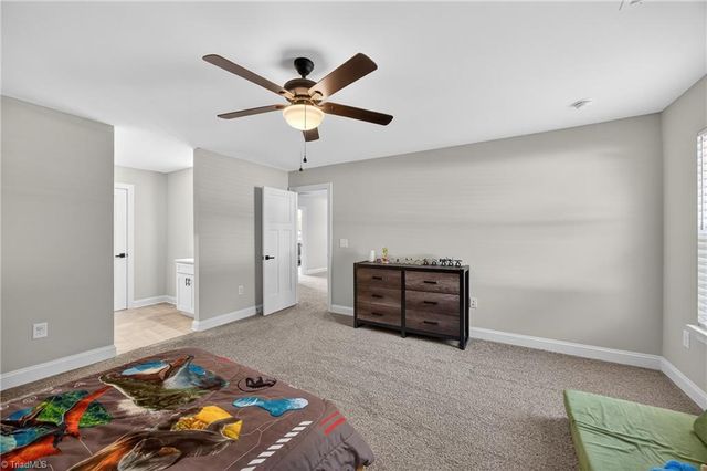 7507 Bentridge Forest Drive, Kernersville, NC 27284