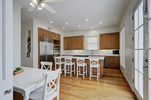 6428 Westchester Avenue, West University Place, TX 77005