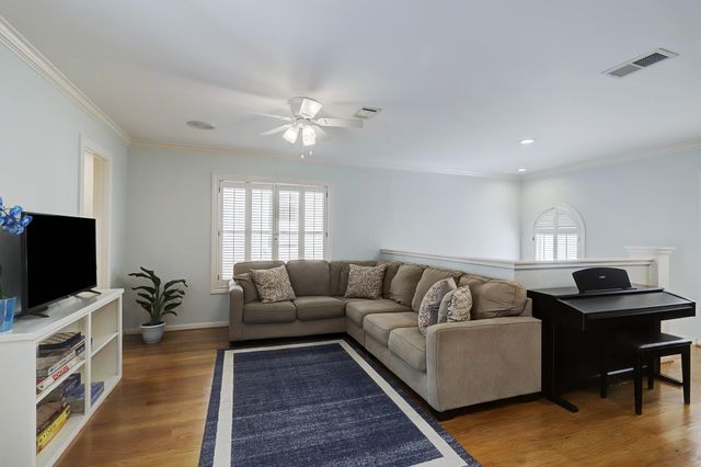 6428 Westchester Avenue, West University Place, TX 77005