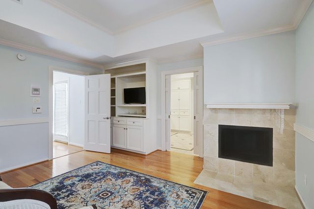 6428 Westchester Avenue, West University Place, TX 77005