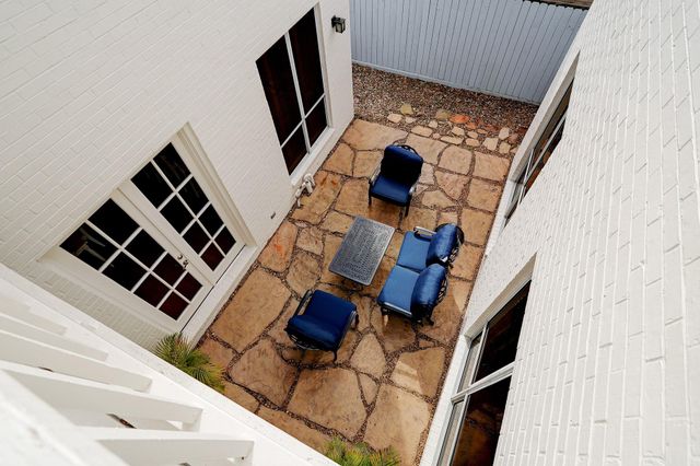 6428 Westchester Avenue, West University Place, TX 77005