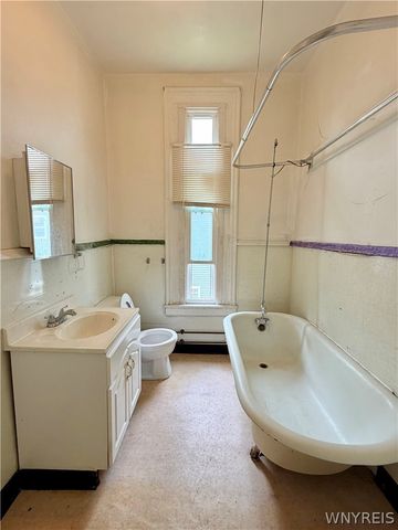 59 York Street, Buffalo, NY 14213