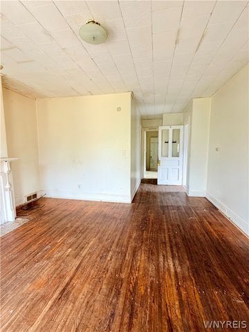 59 York Street, Buffalo, NY 14213