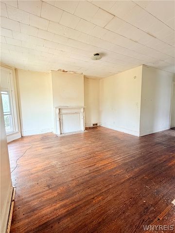 59 York Street, Buffalo, NY 14213