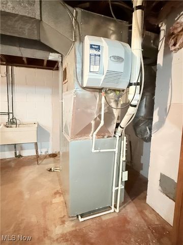 2344 52nd Street NE, Canton, OH 44705