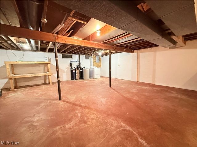 2344 52nd Street NE, Canton, OH 44705