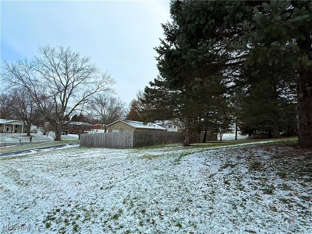 2344 52nd Street NE, Canton, OH 44705