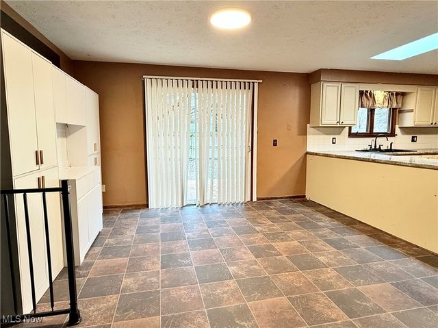 2344 52nd Street NE, Canton, OH 44705