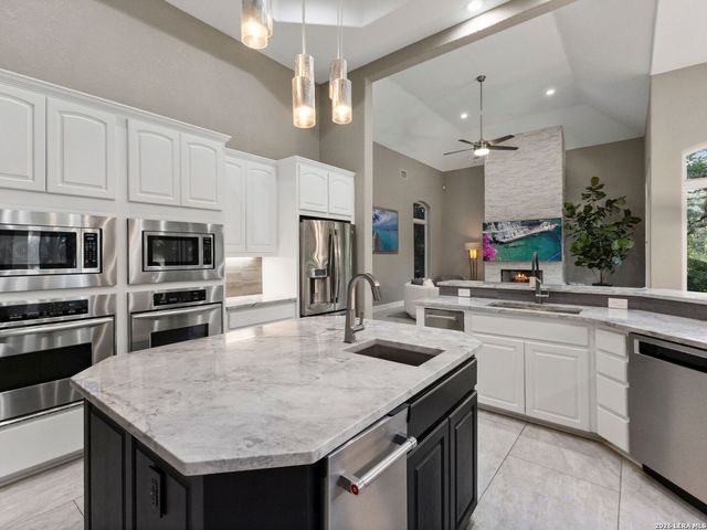 1 Bayside Court, San Antonio, TX 78257