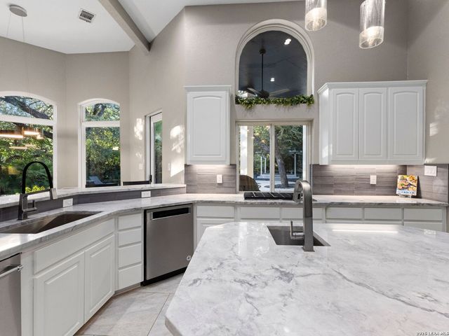 1 Bayside Court, San Antonio, TX 78257