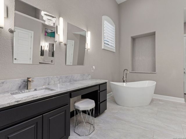 1 Bayside Court, San Antonio, TX 78257
